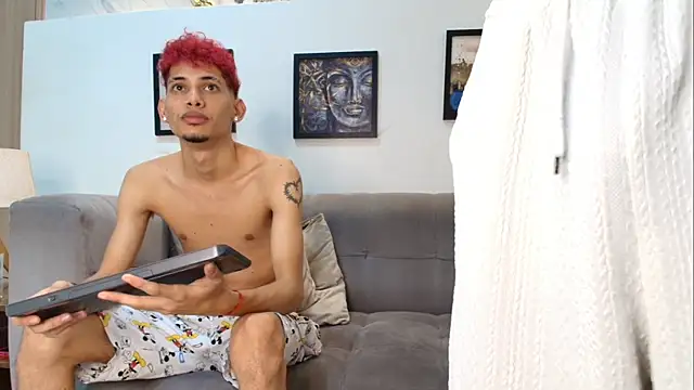 YOUNG_BOYS_HELL webcam