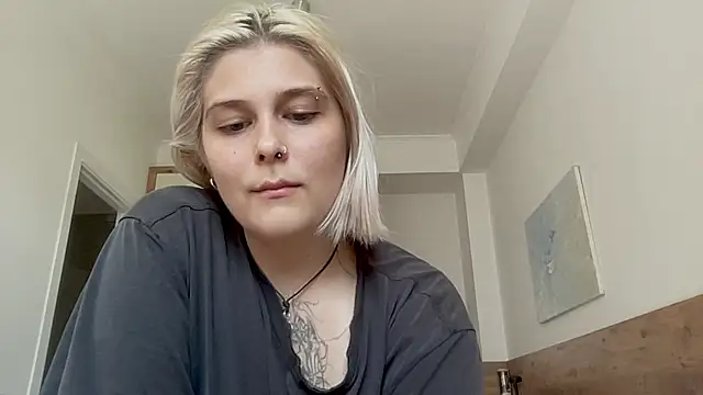 Ella_Bloom webcam