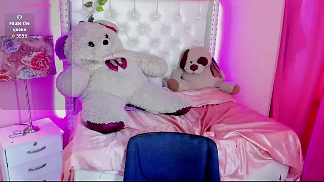 valentinee_xo webcam