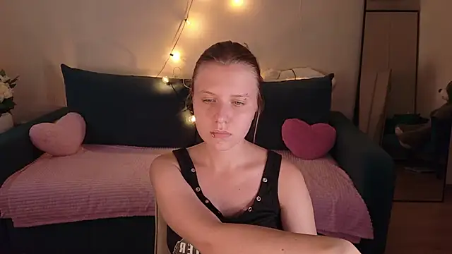 Viki_Charm webcam