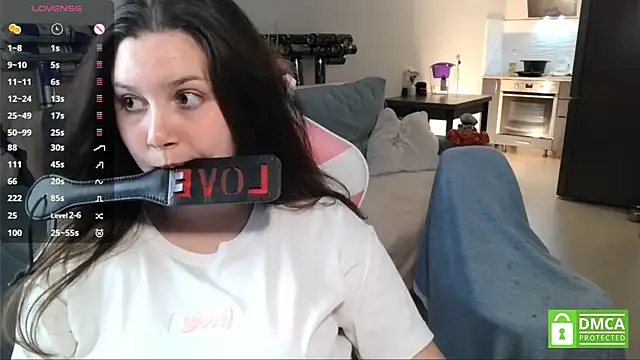 WhitneySimon webcam