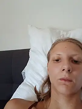 LenaGoldi webcam