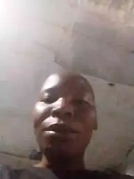 Yemi127 webcam