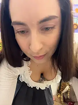 Holly_Play