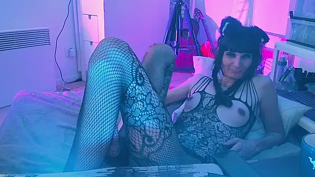 CeriseLapine webcam