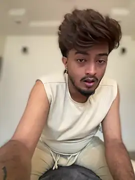 Seenu2199 live cam on StripChat