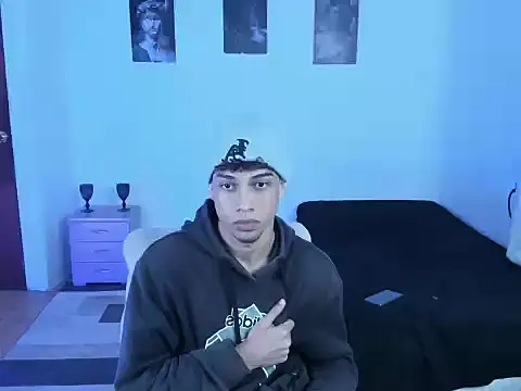 Nathan_velez live cam on StripChat