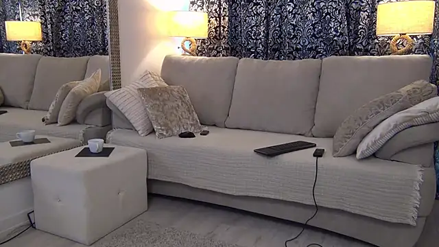LadyValeriaXO webcam