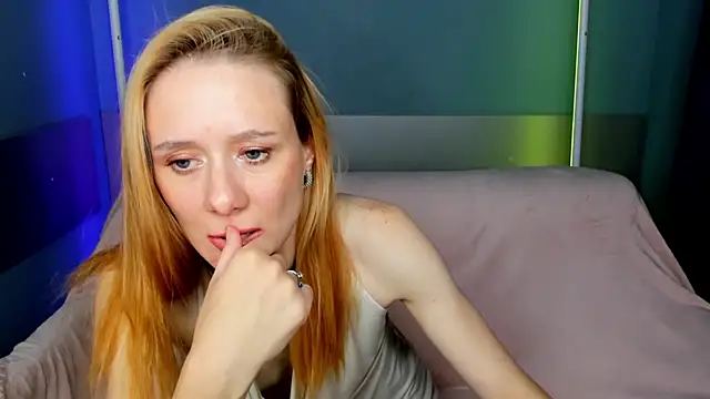 NikaBond webcam