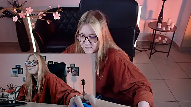 lanafitch live cam on StripChat