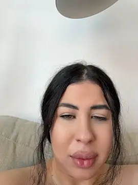 DaianaKimberly live cam on StripChat