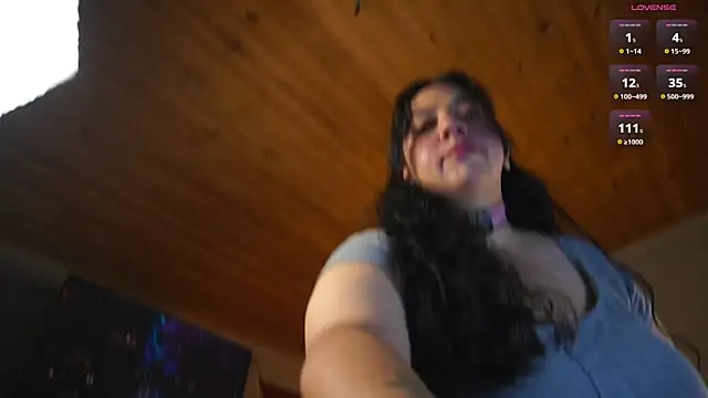 coraline_latin live cam on StripChat