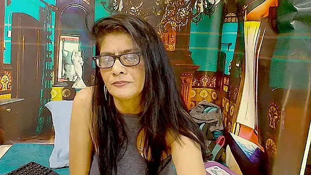 IndianAllure webcam