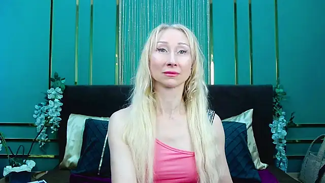 KissDreamm webcam