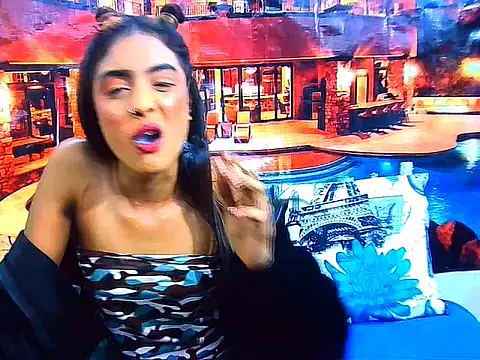 IndianPretty14u2Luv webcam