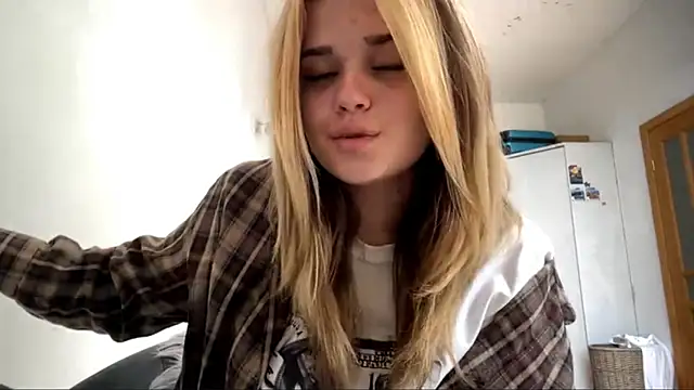 MiaRoika webcam