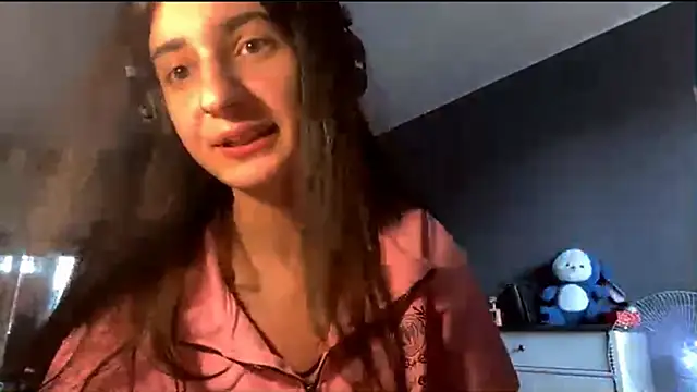 MindaHallmon webcam
