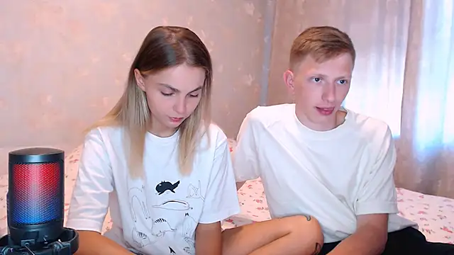 juliaanddima webcam