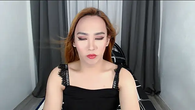 DisneyCumForYou webcam