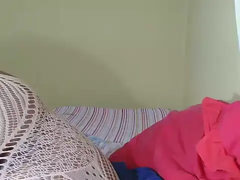 DESIRESSKISS webcam