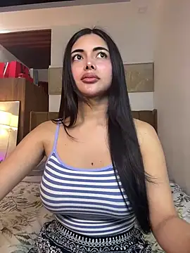 モデル: Bombshell_Rebbecca