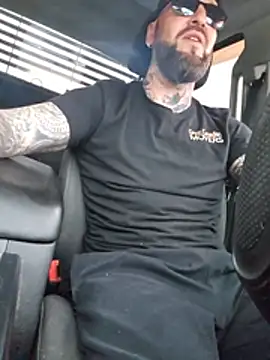 Beardedtattood webcam