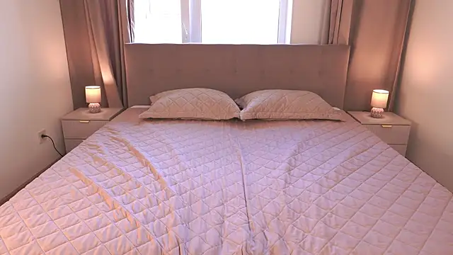 SusanaHallet webcam