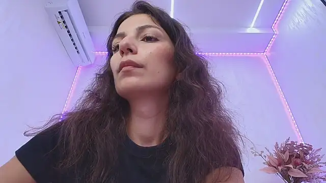 Anna_Lewis webcam