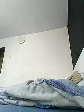 MikyVesela live sex cam