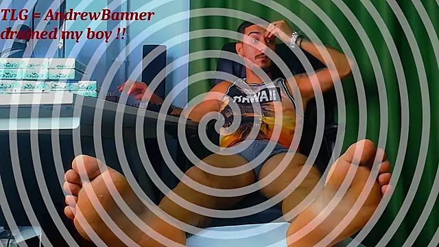 AndrewBanner live cam on StripChat