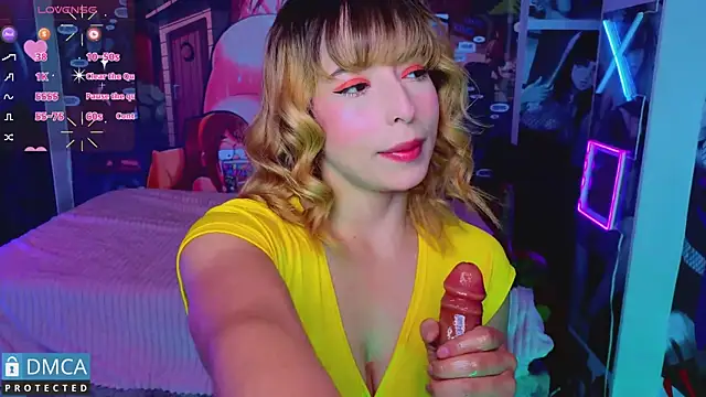 nena_cupcake_ live cam on StripChat