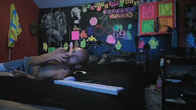 DaddyAndSplashQueen webcam