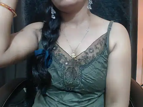 Kudi_Kiyara webcam