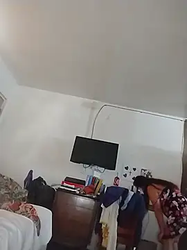 THEBEDroomdoOR webcam