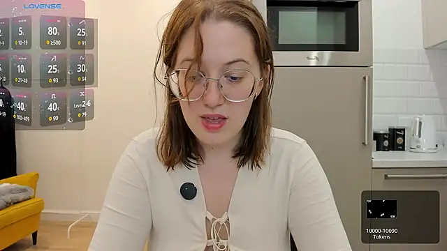 Charmy_Gracy webcam