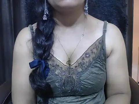 Kudi_Kiyara webcam
