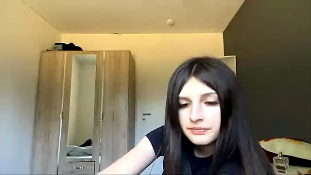 SpanishRooter webcam