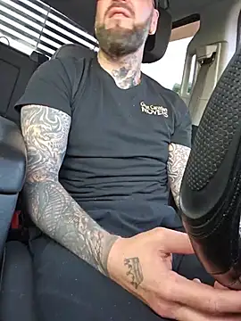 Beardedtattood webcam