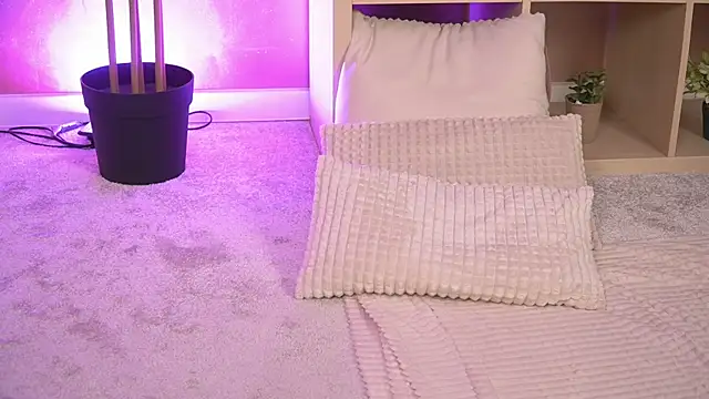 firesbomb777 (F young) - Make me wet