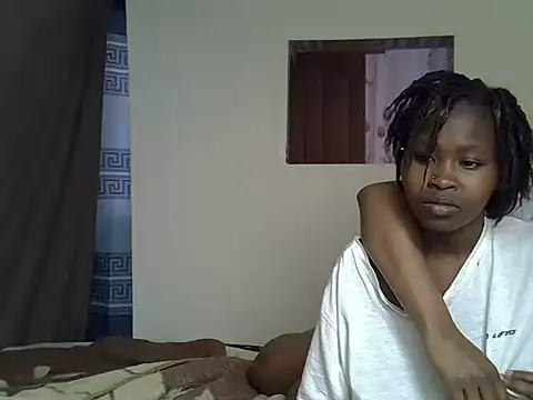 Prettyabiez webcam