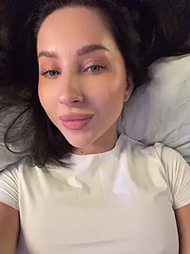 NotsoAmateur live sex cam