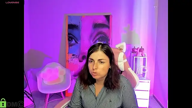 MartaEdams webcam