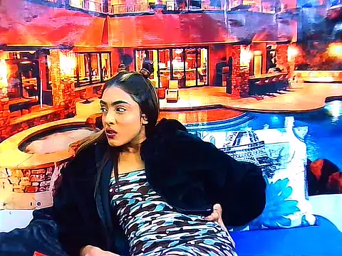 IndianPretty14u2Luv webcam