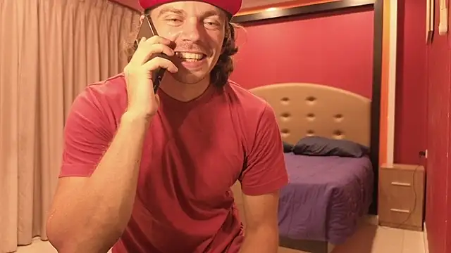 Marrymeplz webcam