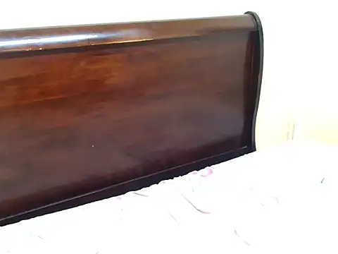MidnightSparkles webcam