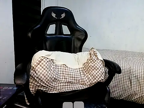 Spicy_RowyCam webcam