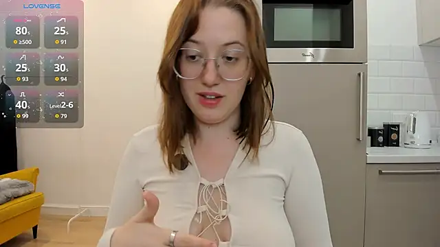 Charmy_Gracy webcam