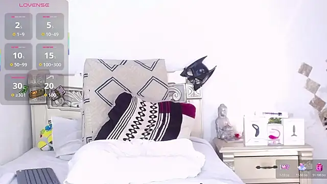 huge_armound webcam