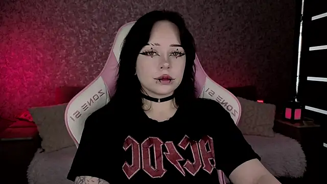meowceline webcam