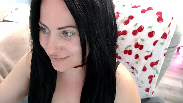BellaStar84 webcam